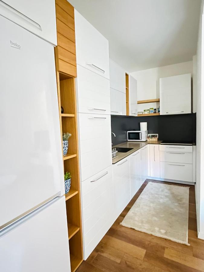 Tower Apartment Pristina Eksteriør billede